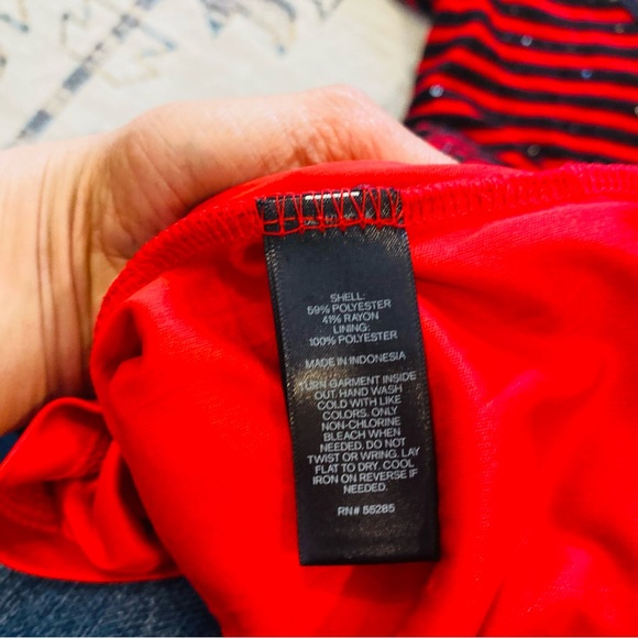 ⭐️ NWT Express Red Black Stripe Sequin Scoop Neck Scoop Back Mini Dress - Picture 7 of 7